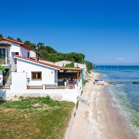 Διαμέρισμα Aigialos *