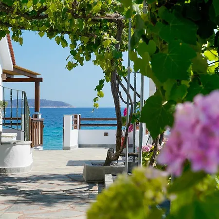 Apartament Aigialos *