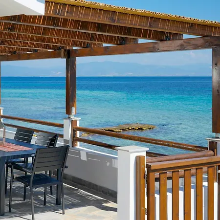 Apartament Aigialos *