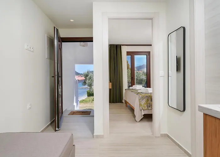 Aigialos Appartement *